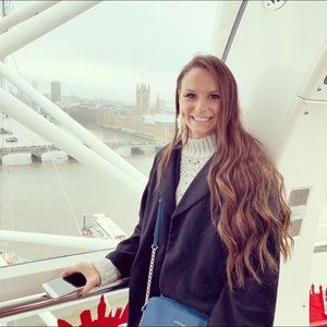 Meet your Posher, Paige